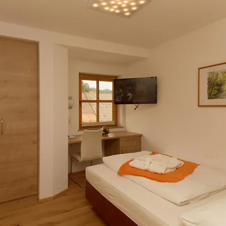 Fuerst Hotel Unterweissenbach