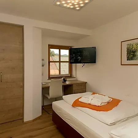 Fuerst Hotel Unterweissenbach