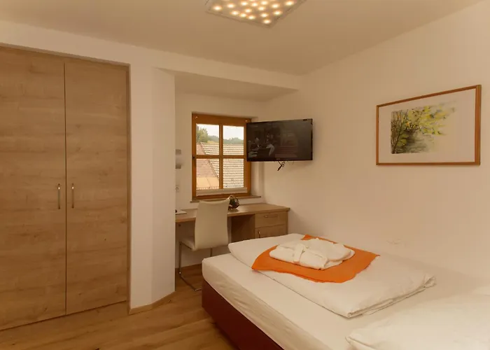 Fuerst Otel Unterweissenbach