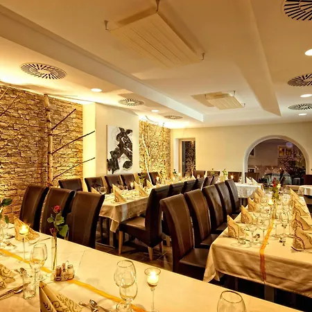 Fuerst 3* Unterweissenbach